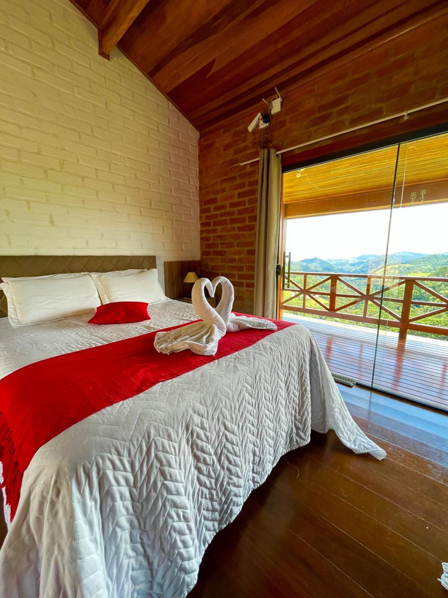 Terra De Vereda Nas Montanhas De Mg Chalet